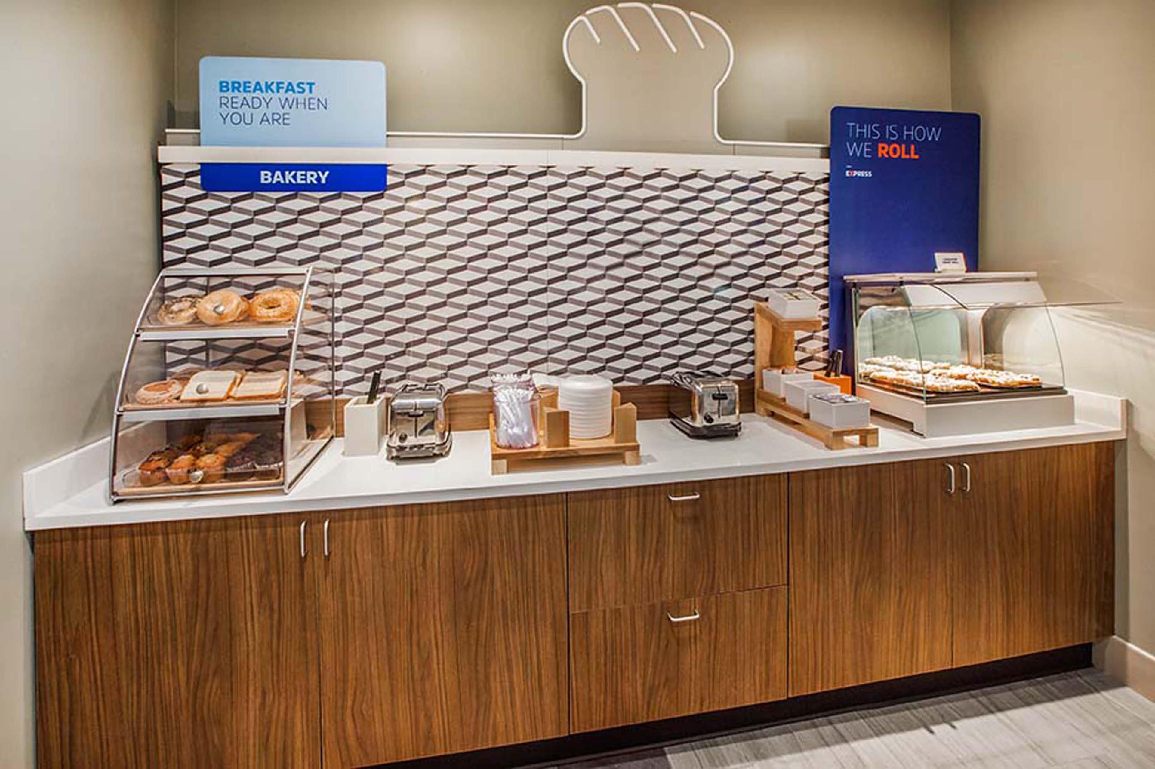 Hotel Express Portland Se - Clackamas Area By Ihg 3*