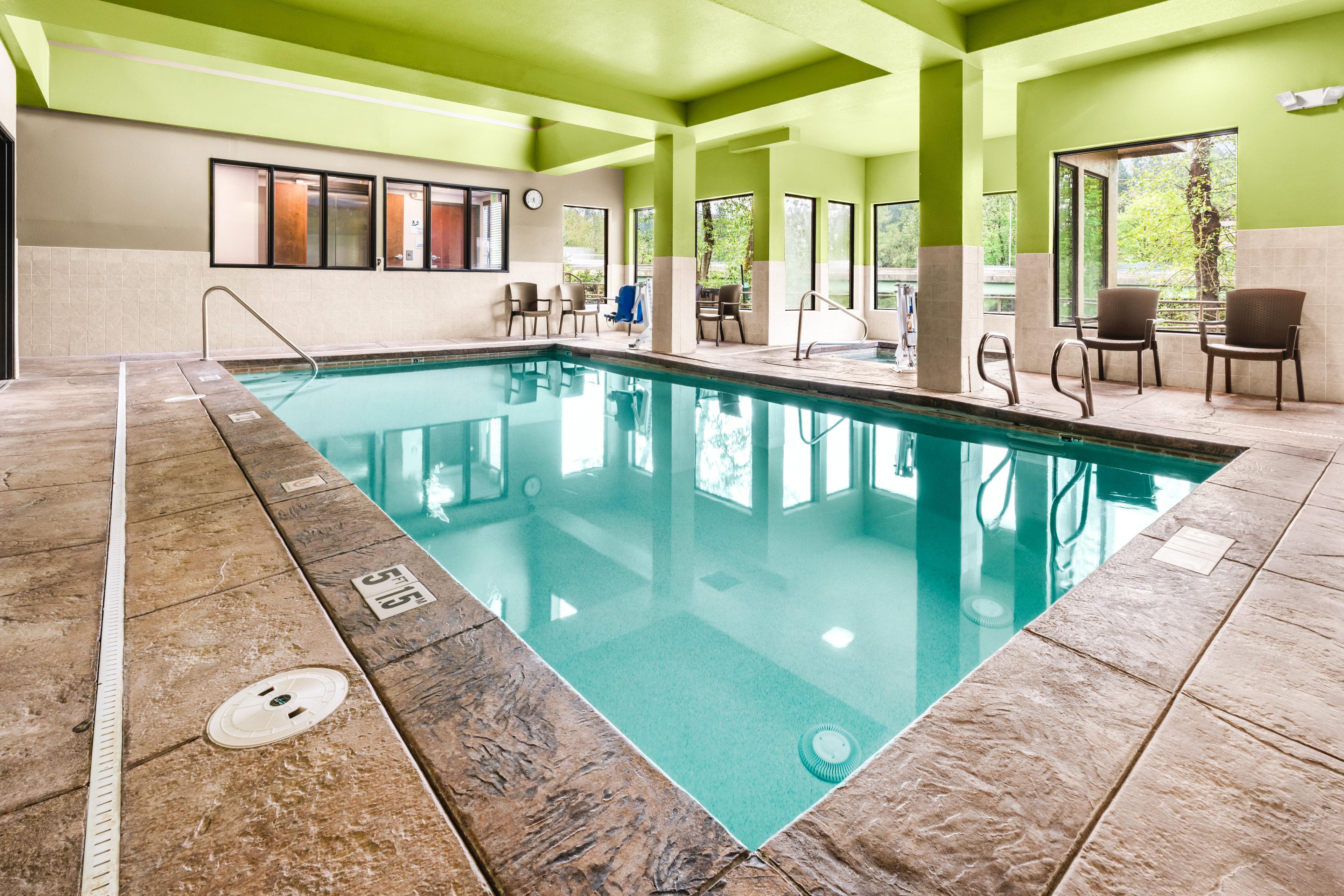 Express Portland Se - Clackamas Area By Ihg Hotel 3*