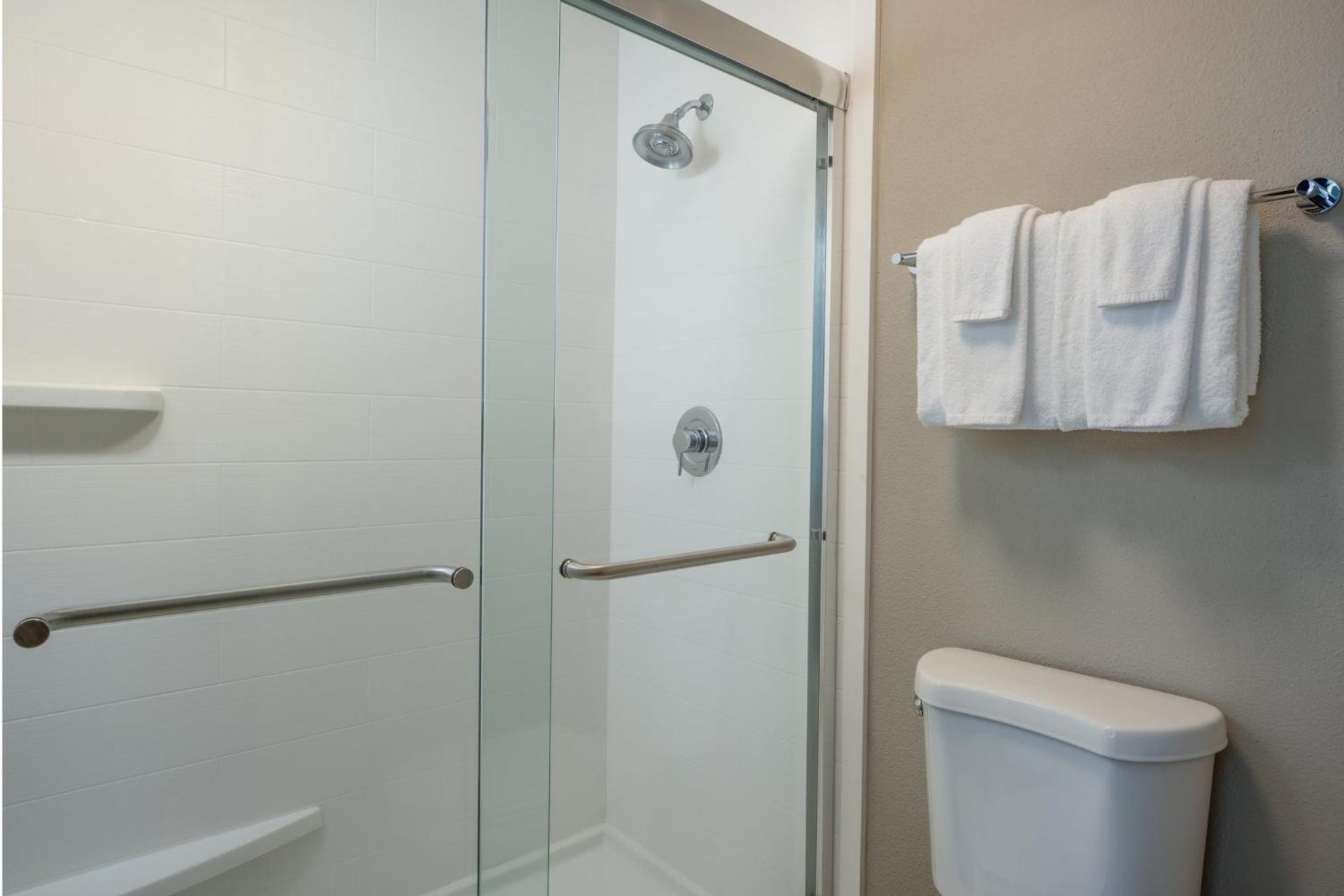 Express Portland Se - Clackamas Area By Ihg Hotel