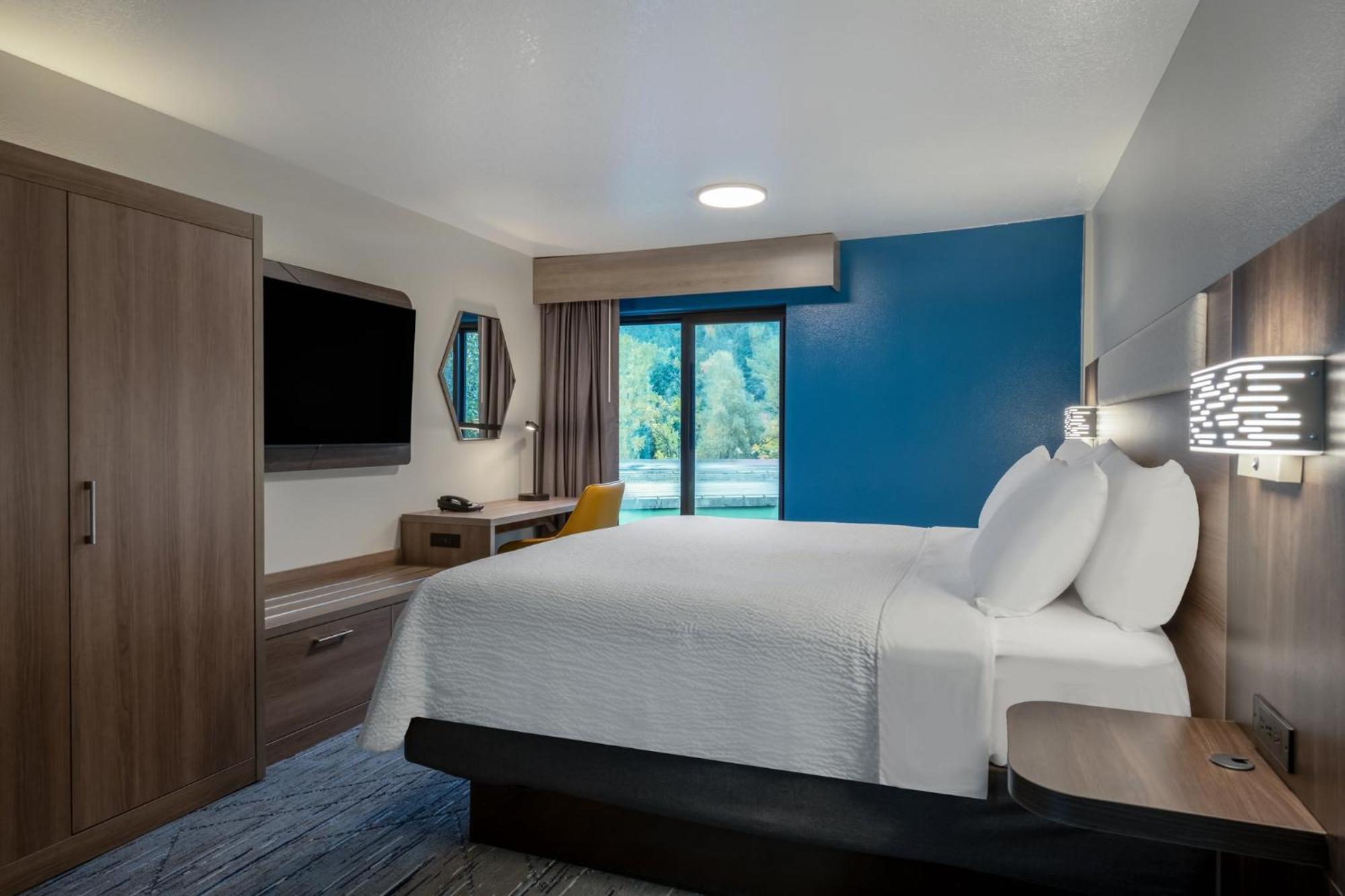 Express Portland Se - Clackamas Area By Ihg