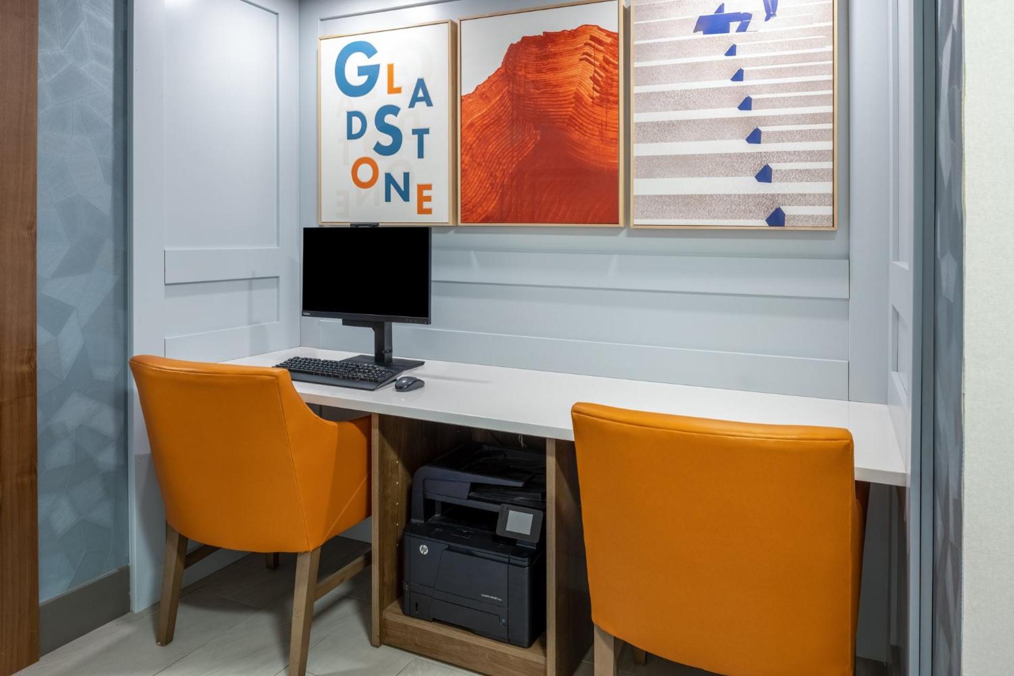 Hotel Express Portland Se - Clackamas Area By Ihg 3*