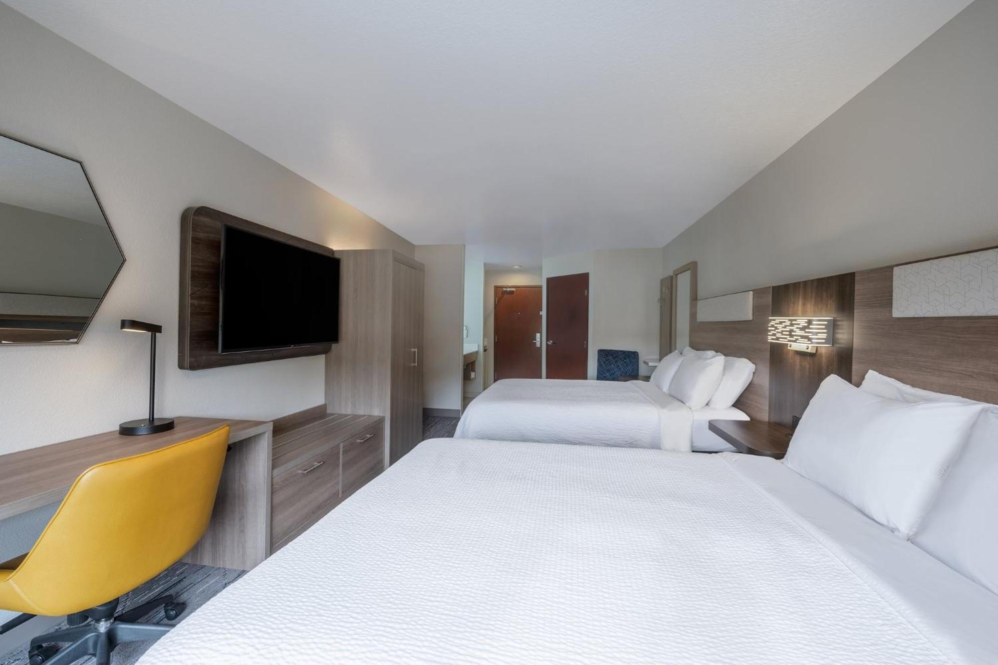 Express Portland Se - Clackamas Area By Ihg Hotel