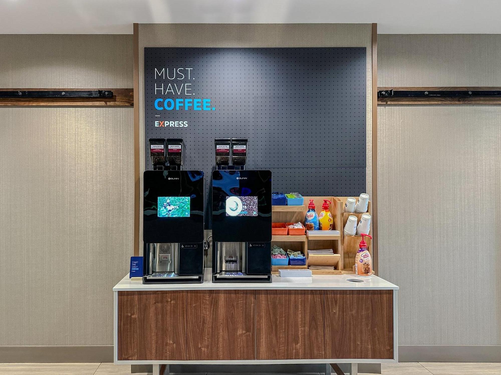 Express Portland Se - Clackamas Area By Ihg