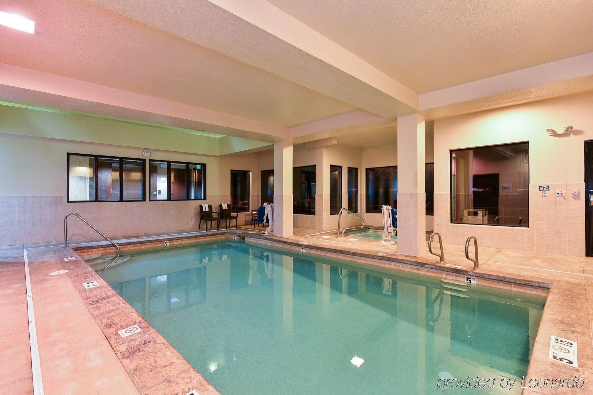 Express Portland Se - Clackamas Area By Ihg Hotel 3*